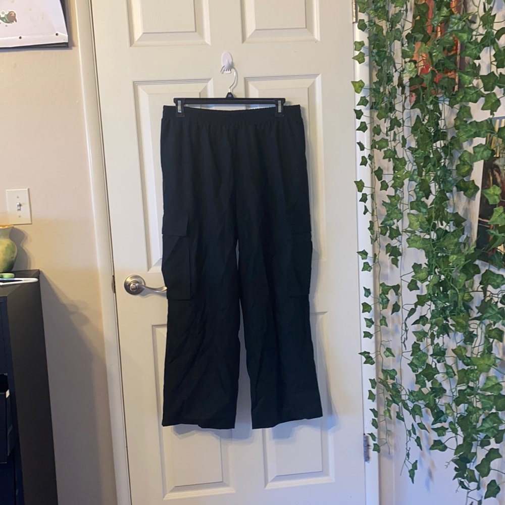 Black canvas cargo pants